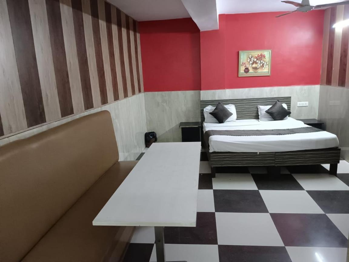 The Glory Hotel 3*